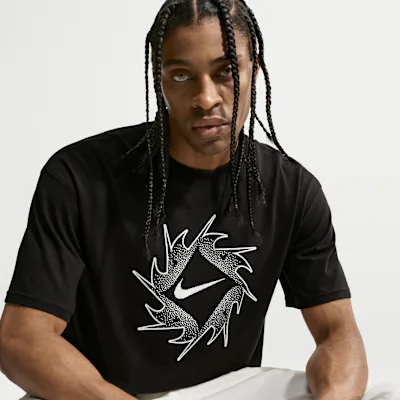 Nike Sportswear T-Shirt - Black in Black – Nike men's and unisex