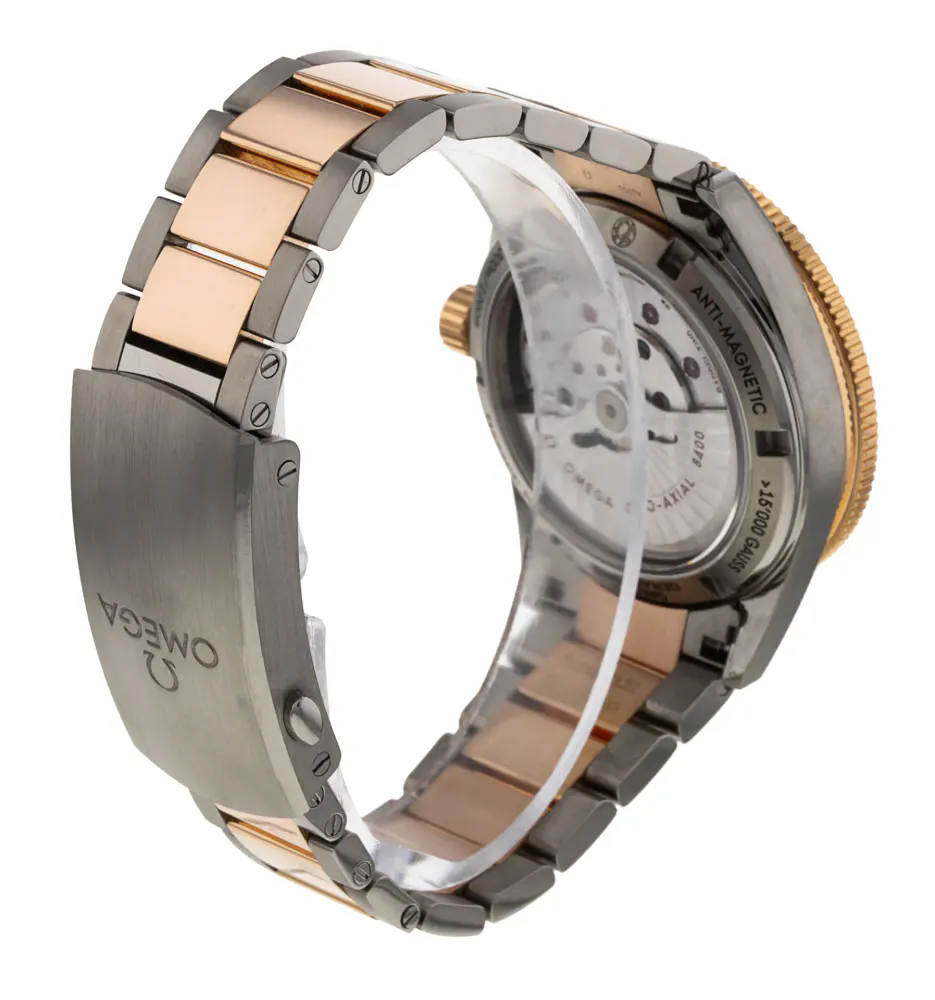 Omega Seamaster 300 233.60.41.21.03.001 — 2024 — Excellent detail 3