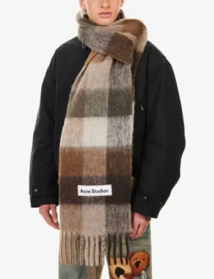 ACNE STUDIOS Checked Fringed Knitted Scarf detail 3