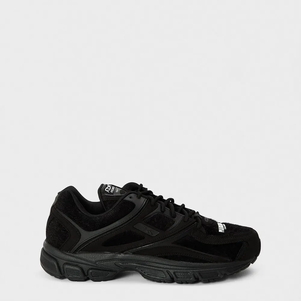 Reebok Men's Low-Top Trainers in Black/Black – Footwear