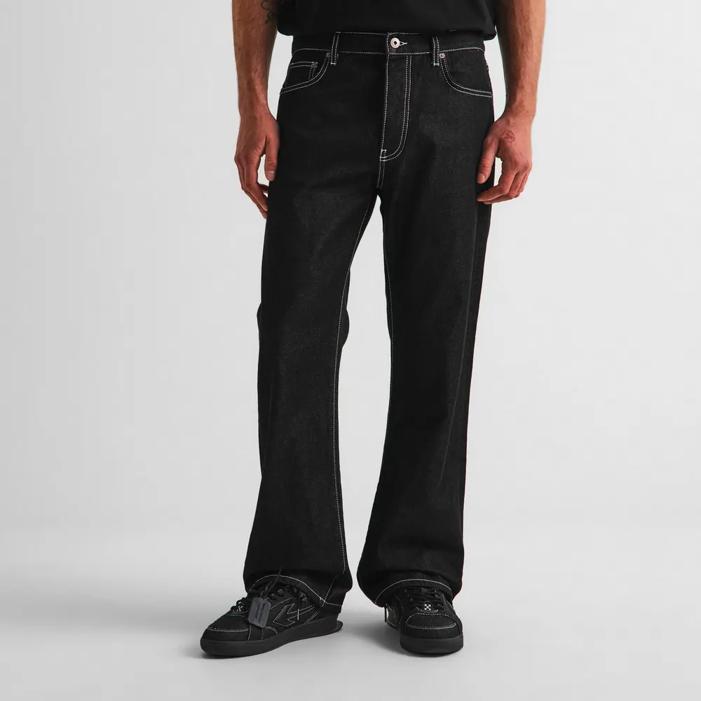 Off White Men's Relaxed Jean Straight Leg Jeans detail 3