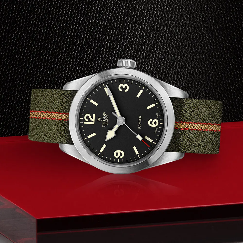 Tudor Ranger 39mm Black Dial Steel Case and Nato Strap detail 3