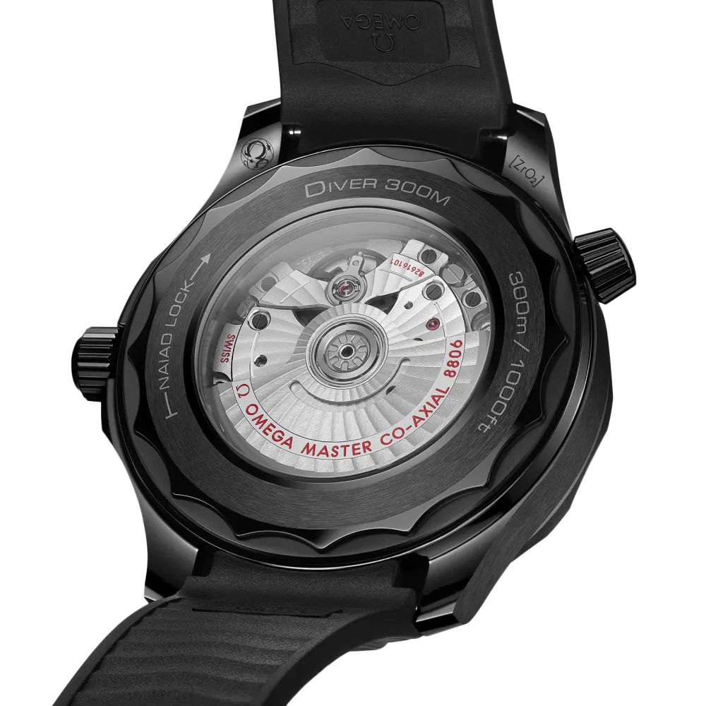 Omega Seamaster Diver 300M Co-Axial Master Chronometer 43.5mm Black Black detail 2
