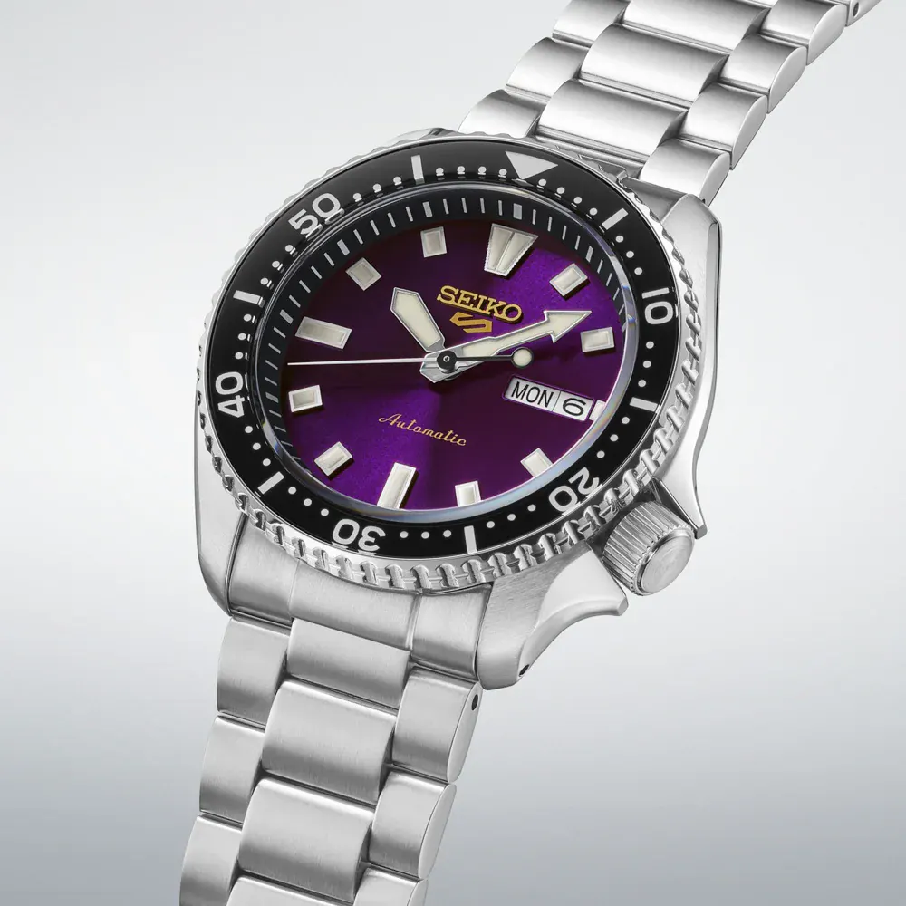 Seiko 5 Sports 5 Sports 145th Anniversary SKX Limited Edition 42.5mm Mens Watch Edo Purple detail 3
