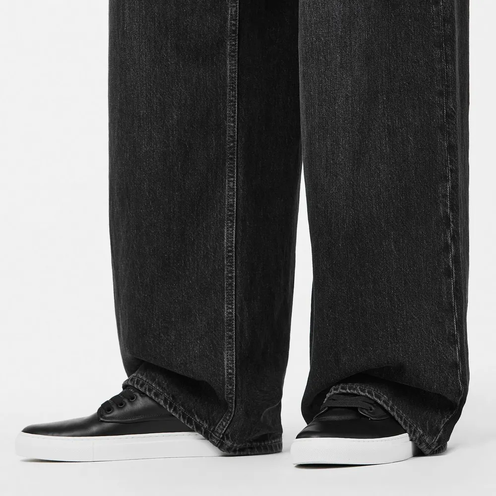 GIVENCHY Men's GIV City Low-Top Trainers in Black, additional product view 3