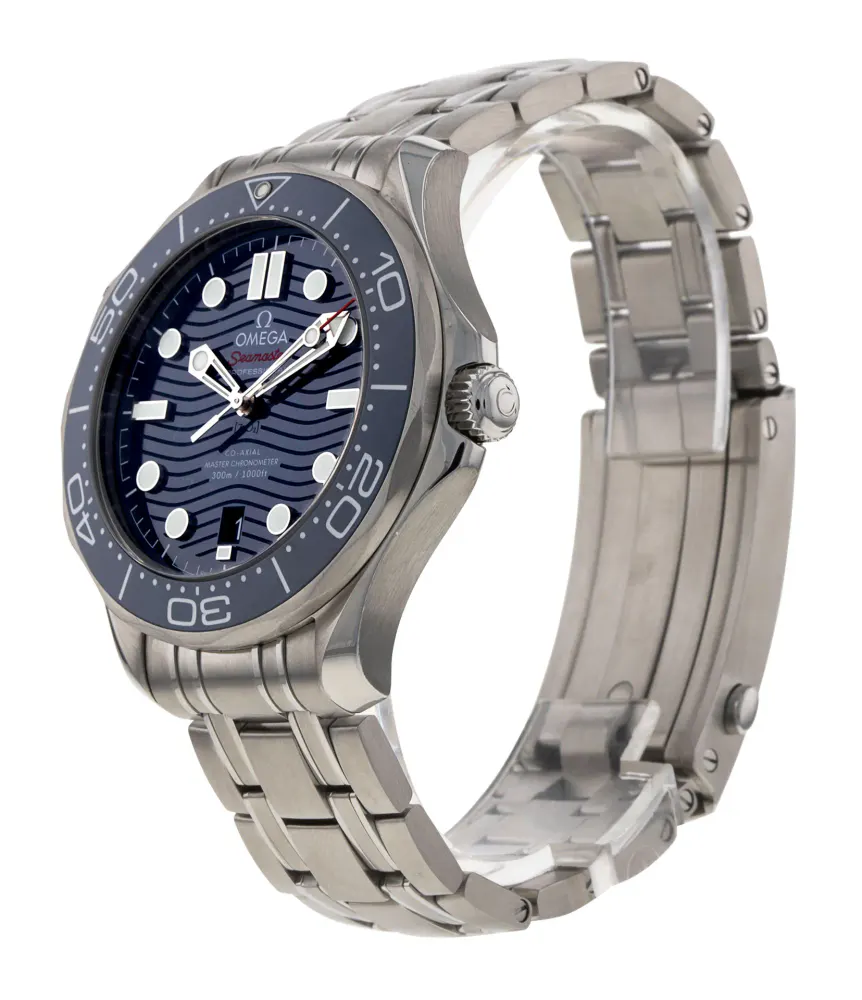 Omega Seamaster Diver 300m 210.30.42.20.03.001 — 2020 — Very good detail 2