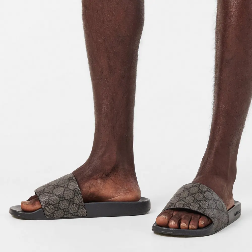 Gucci GG Slide Sandals detail 3