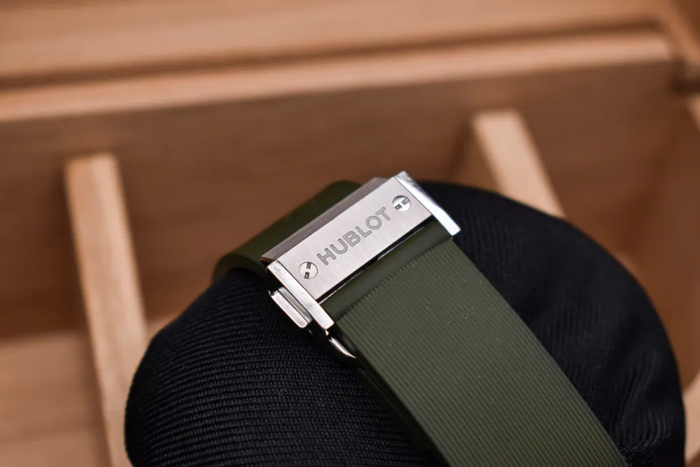 Hublot Classic Fusion 541.NX.8970.RX — 2026 — Excellent in Green Baton, additional product view 3