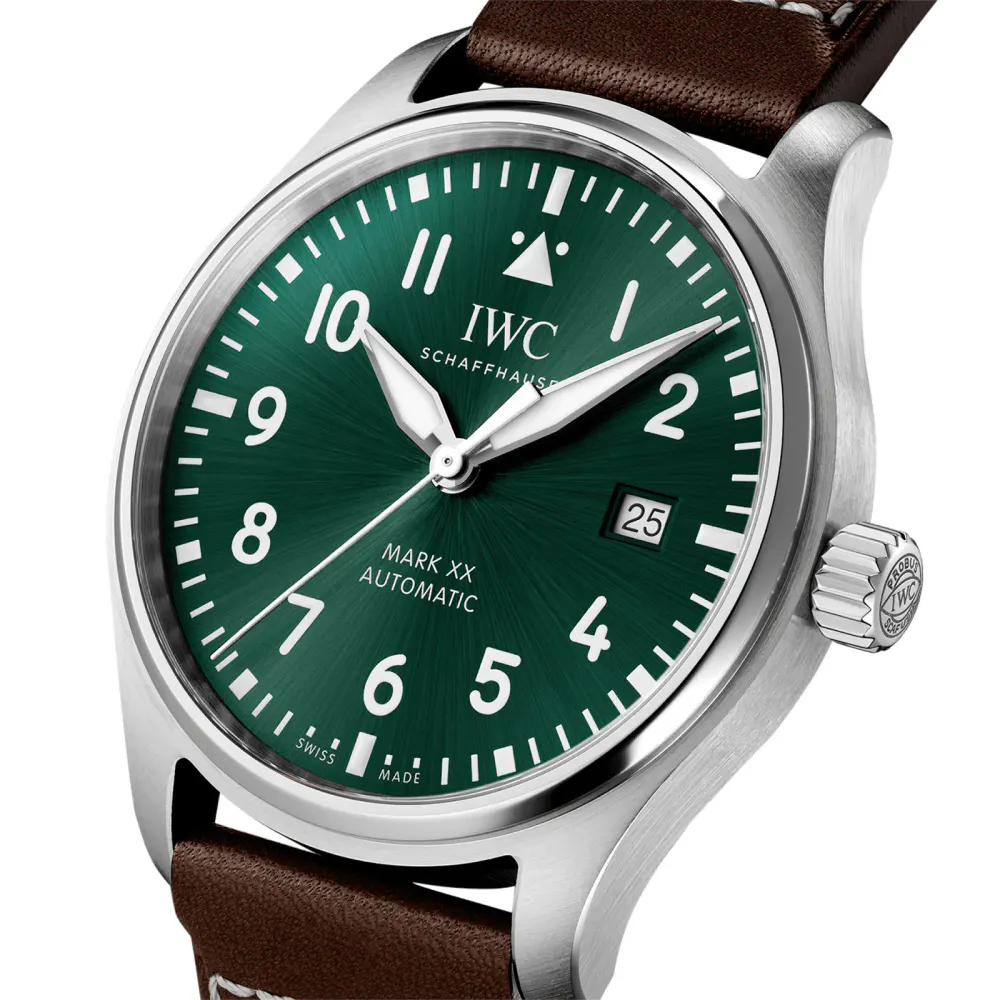 IWC Pilot Mark XX 40mm Mens Watch detail 2