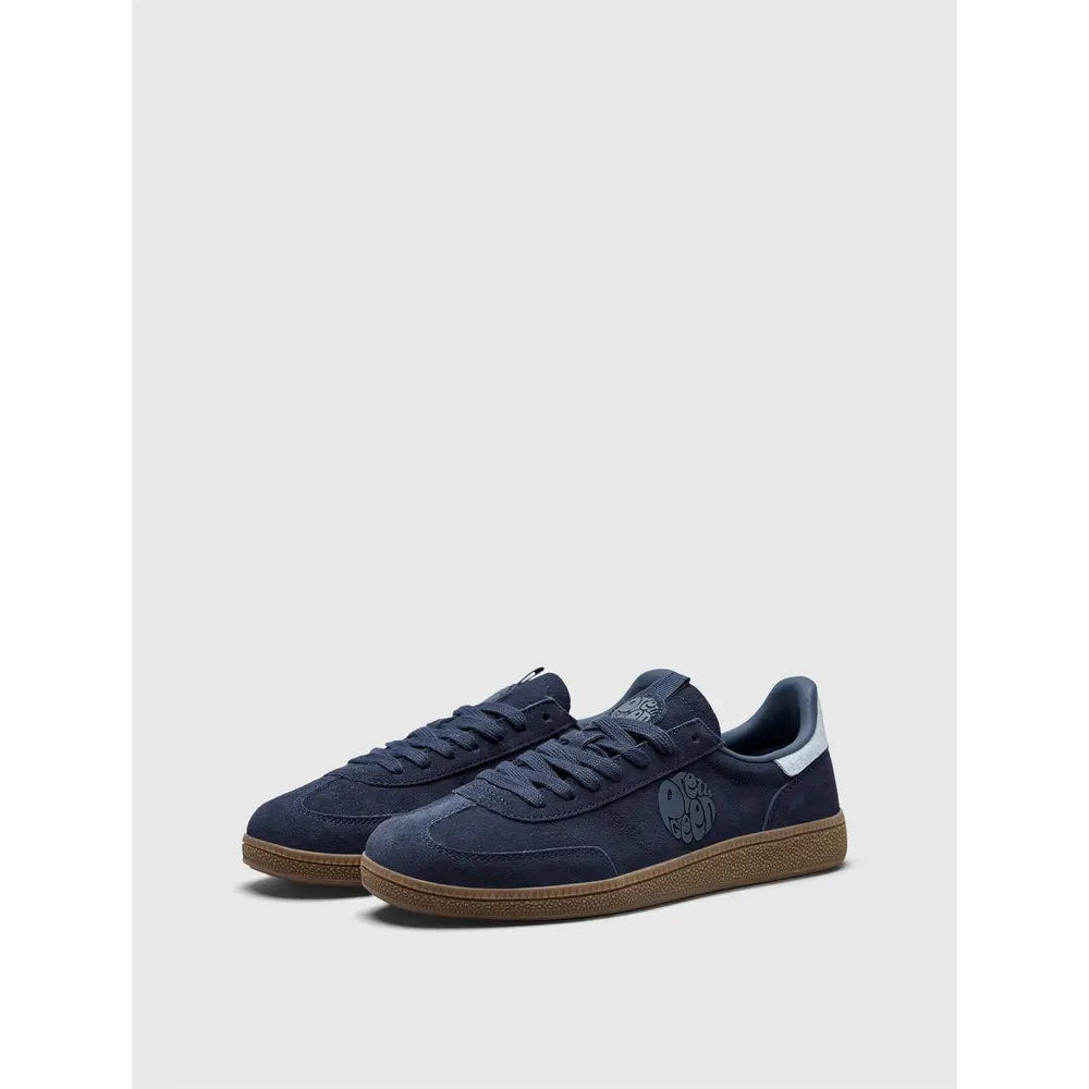 Pretty Green Men's Ramblas Suede Low-Top Trainers detail 2