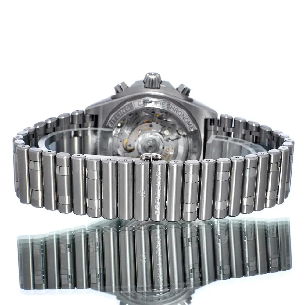 Breitling Chronomat B01 42 AB0134 — 2022 — Excellent detail 3
