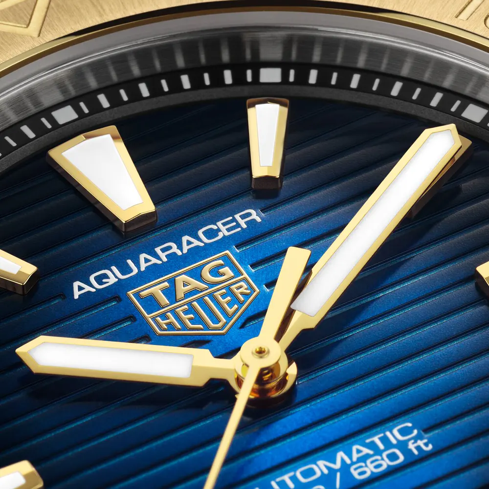 TAG Heuer Aquaracer Professional 200 Date 40mm Mens Watch Blue detail 3