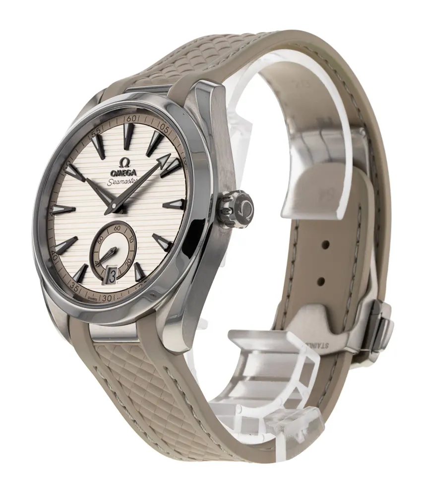 Omega Aqua Terra 150m Gents 220.12.41.21.02.005 — 2022 — Very good detail 2