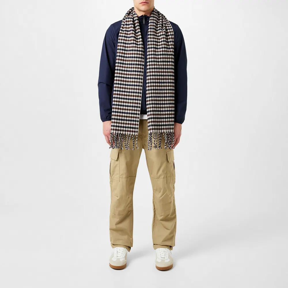 Aquascutum Check Knit Scarf detail 2