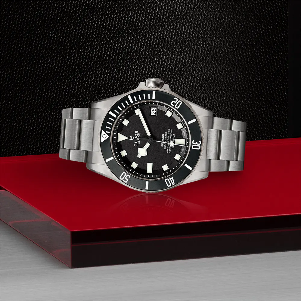 Tudor Pelagos 42mm Titanium Manufacture Calibre MT5612 detail 3