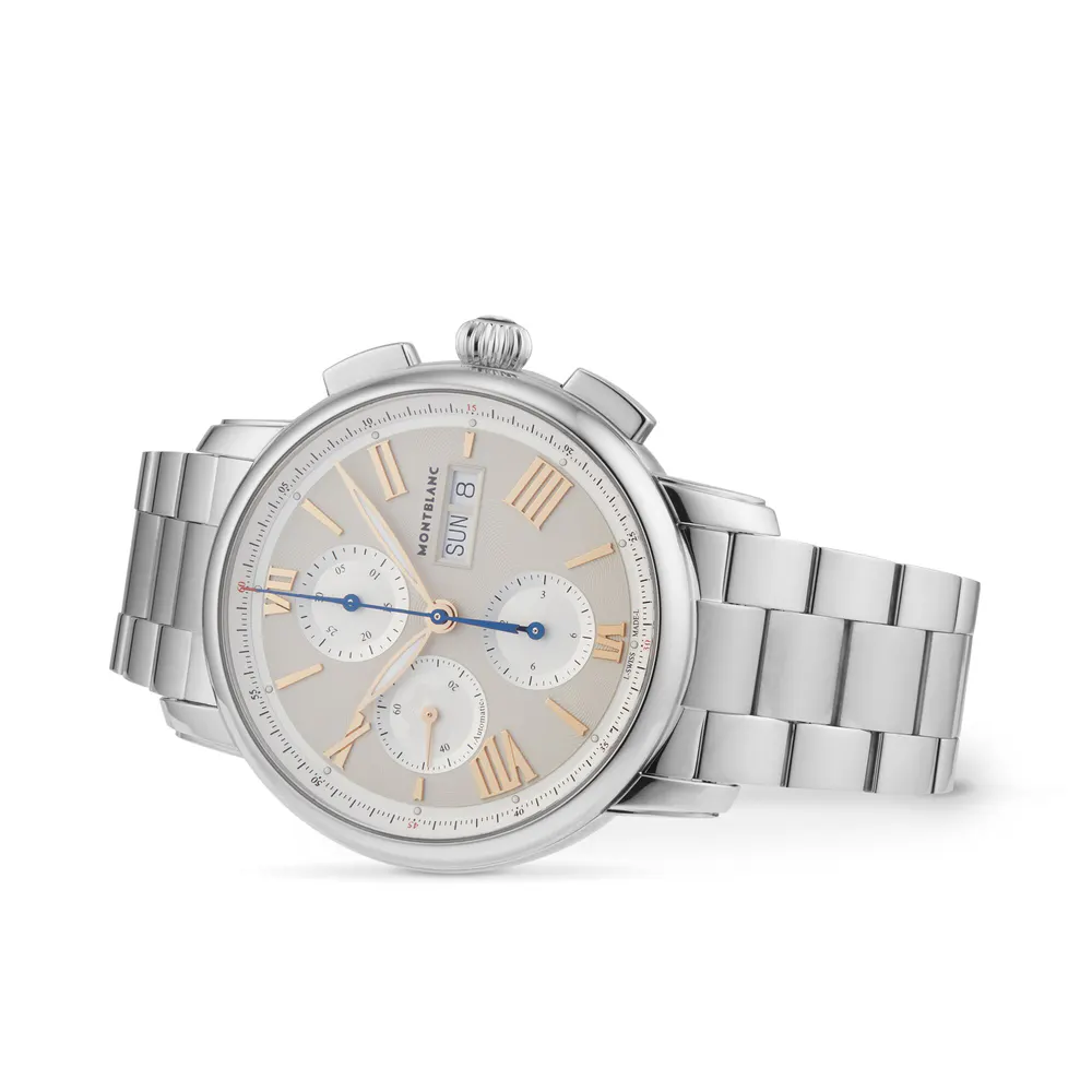 Montblanc Star Legacy Chronograph Day & Date 43mm detail 3