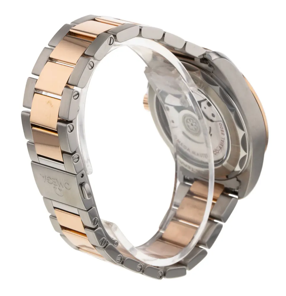 Omega Aqua Terra 150m Gents 220.20.38.20.02.001 — 2019 — Excellent detail 3