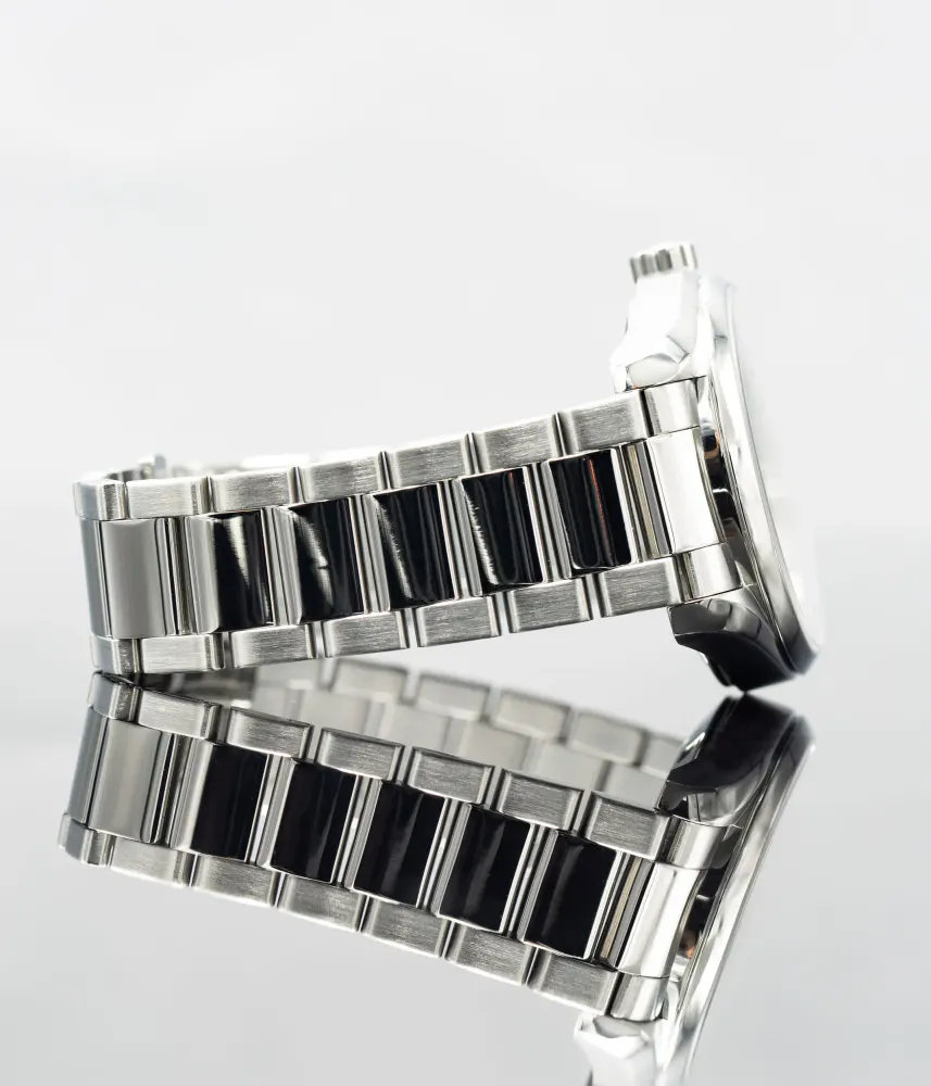 Omega Aqua Terra 150m Gents 231.10.42.21.01.004 — 2014 — Very good detail 2