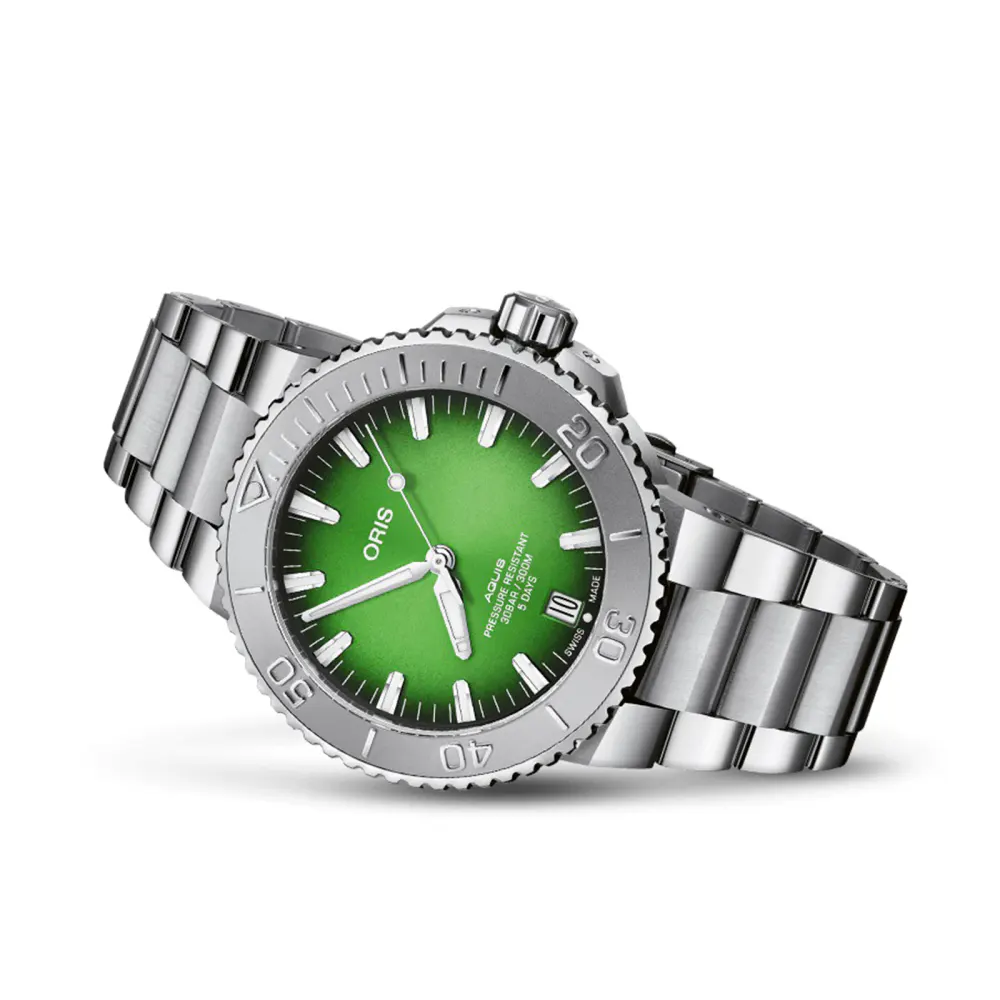 Oris Aquis Payoon Limited Edition 43.5mm Mens Watch detail 2