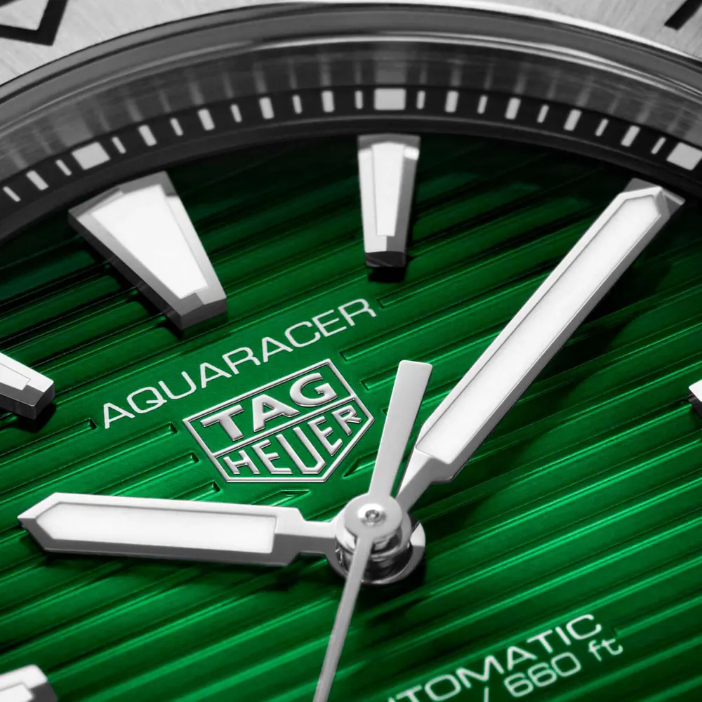 TAG Heuer Aquaracer Professional 200 40mm Mens Watch Green in Green, additional product view 3