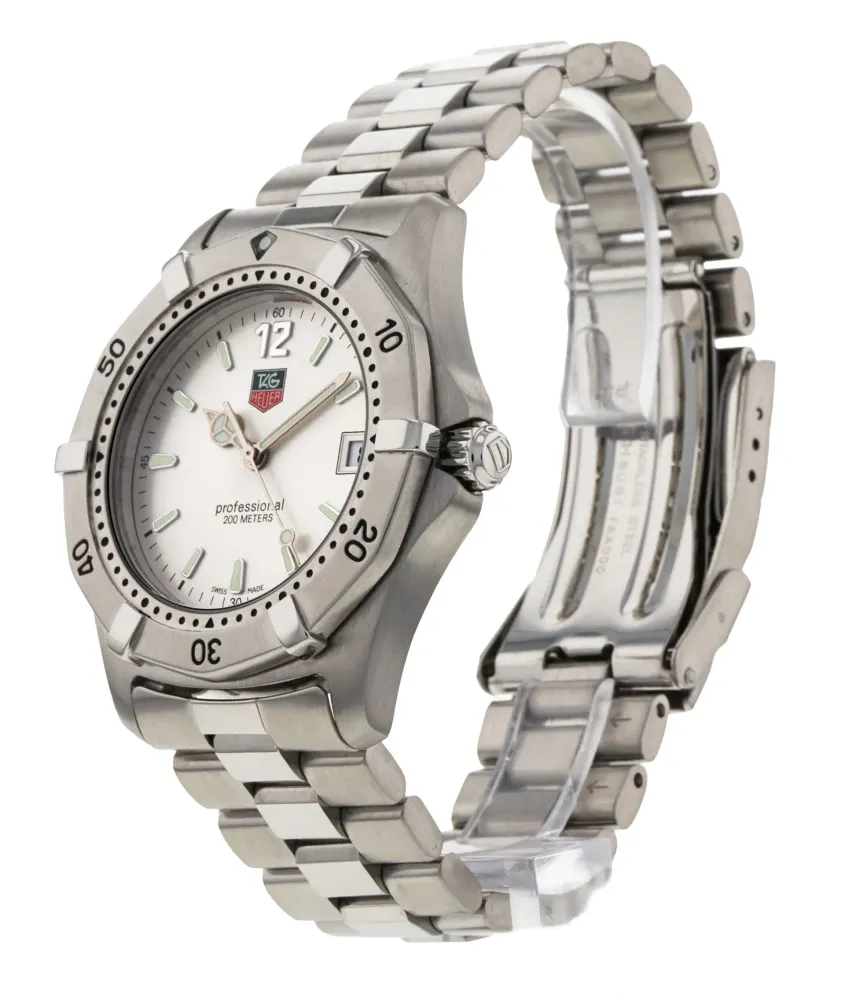 Tag Heuer 2000 Series WK1112.BA0311 — 2002 — Good detail 2