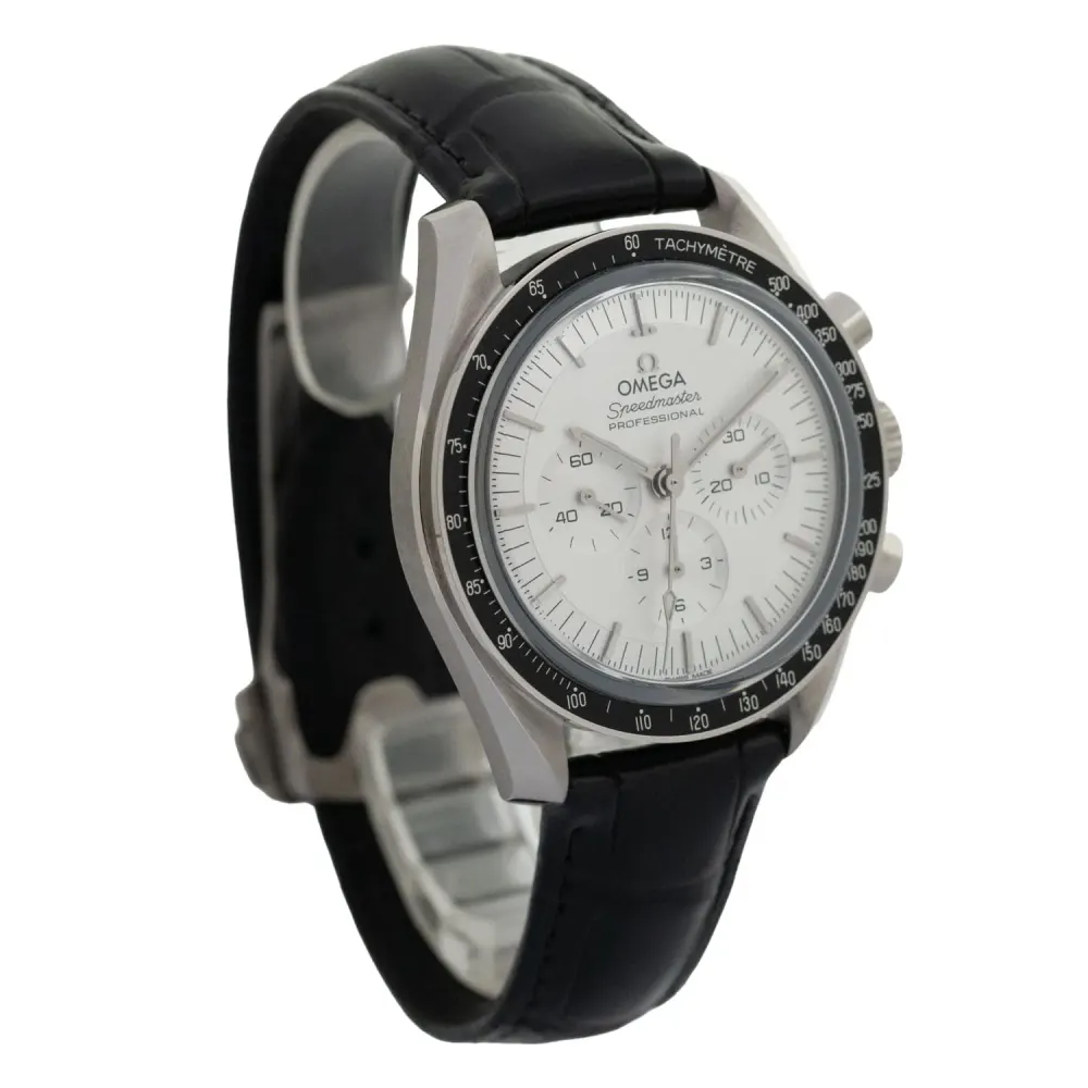 Omega Speedmaster Moonwatch Professional 310.63.42.50.02.001 — 2025 — Unworn detail 2