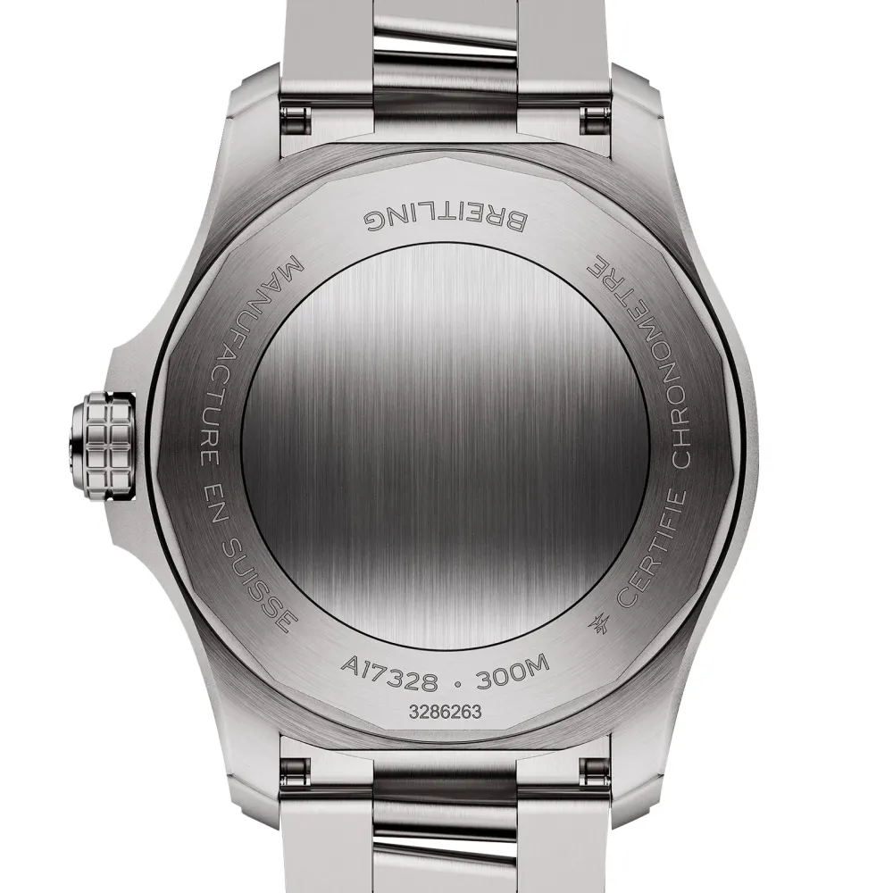 Breitling Avenger Automatic 42mm Mens Watch Black Stainless Steel detail 2