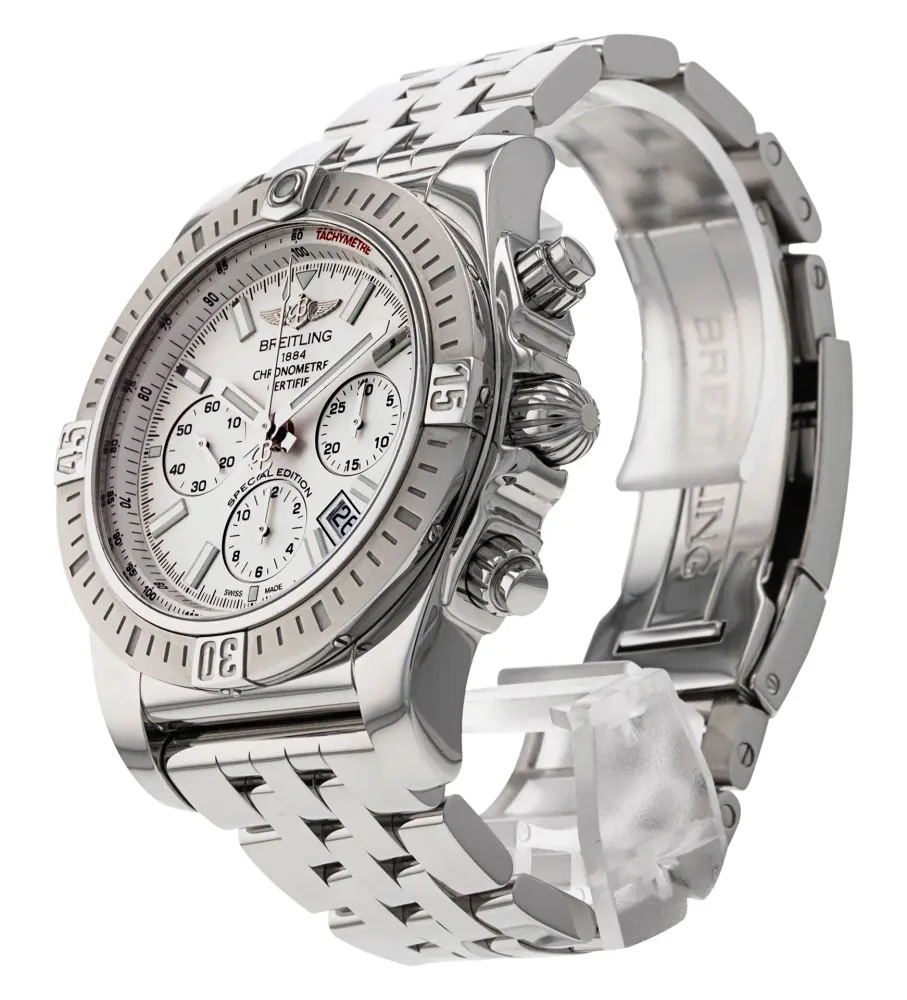 Breitling Chronomat AB0115 — 2021 — Very good detail 2