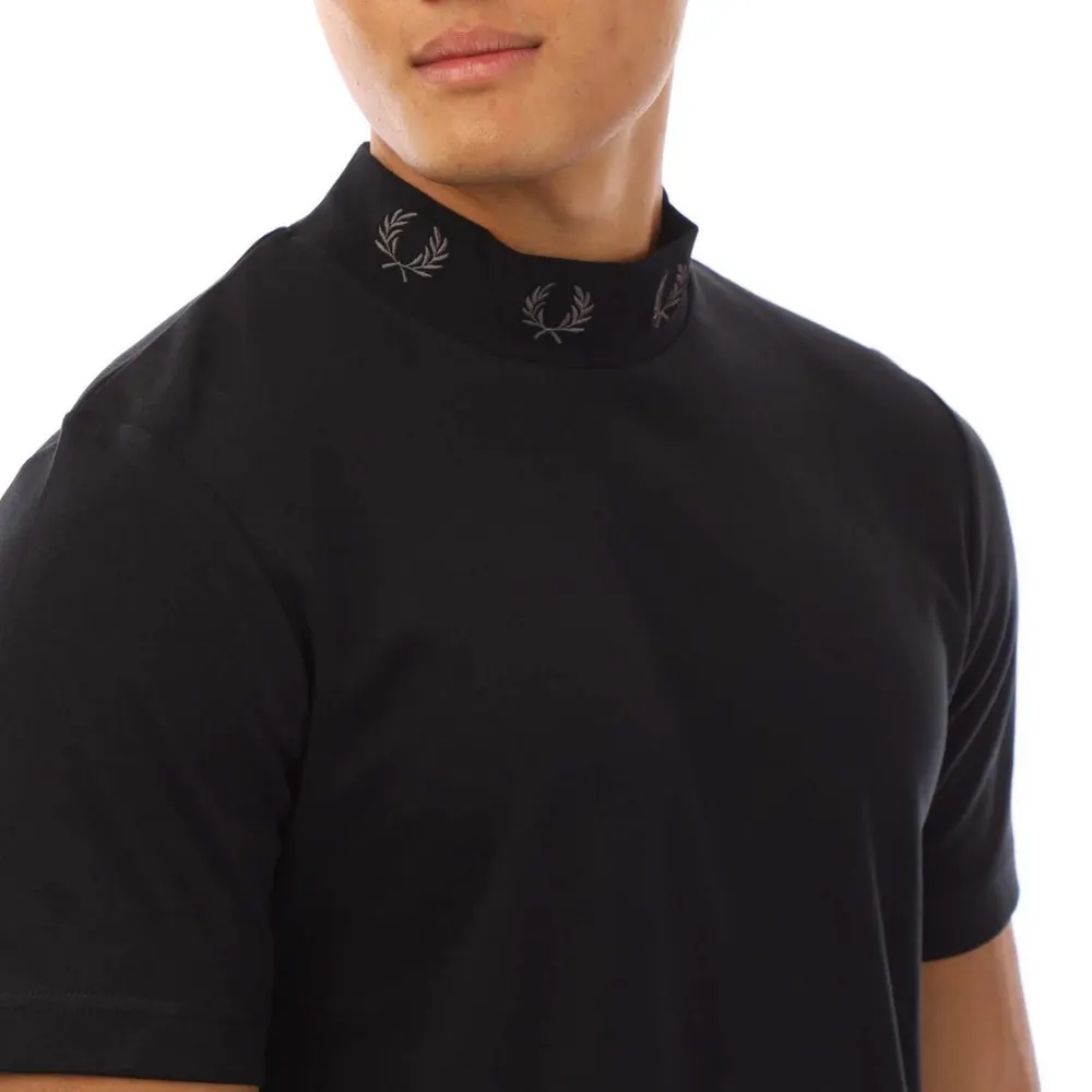 Fred Perry Laurel Wreath High Neck T-Shirt detail 2