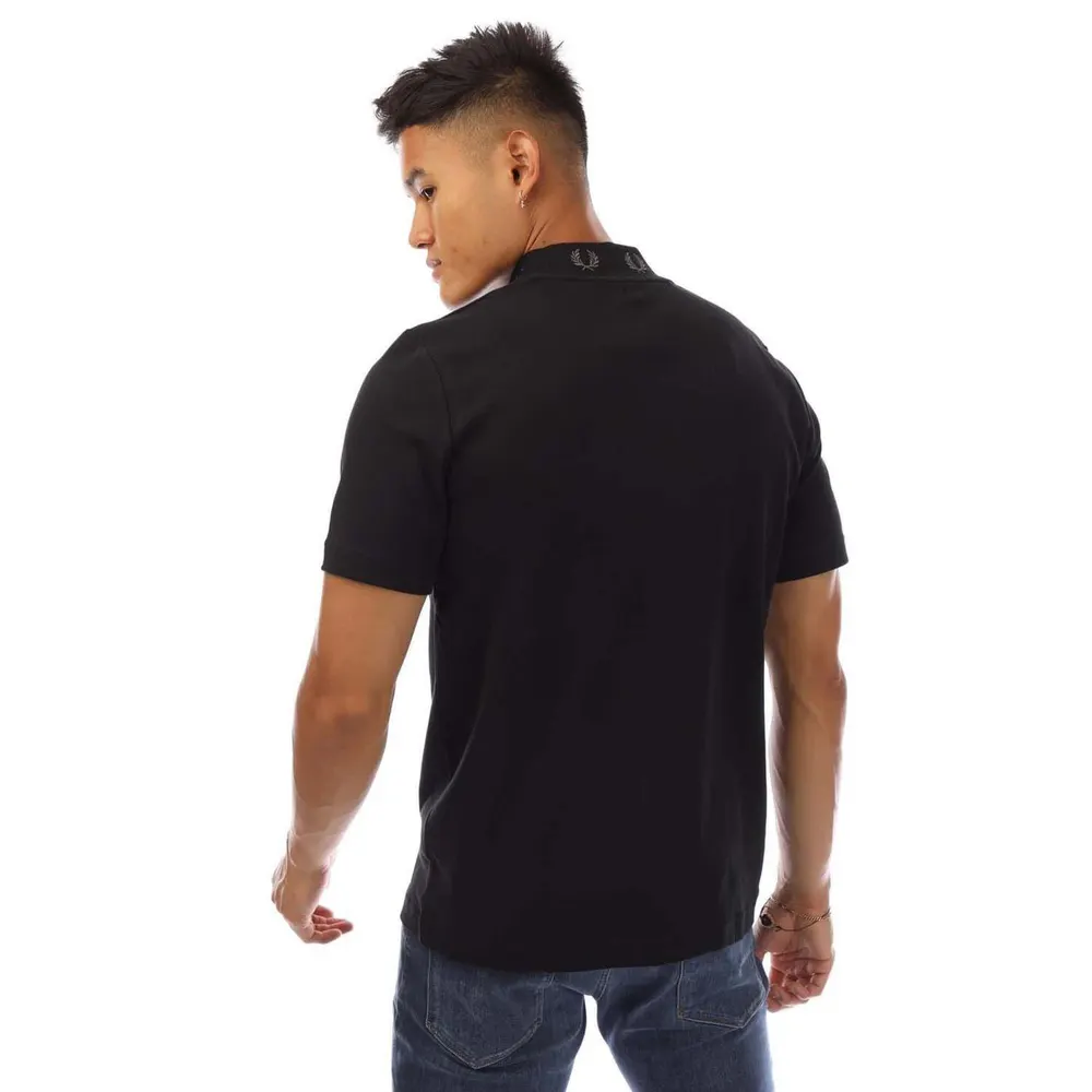 Fred Perry Laurel Wreath High Neck T-Shirt detail 3