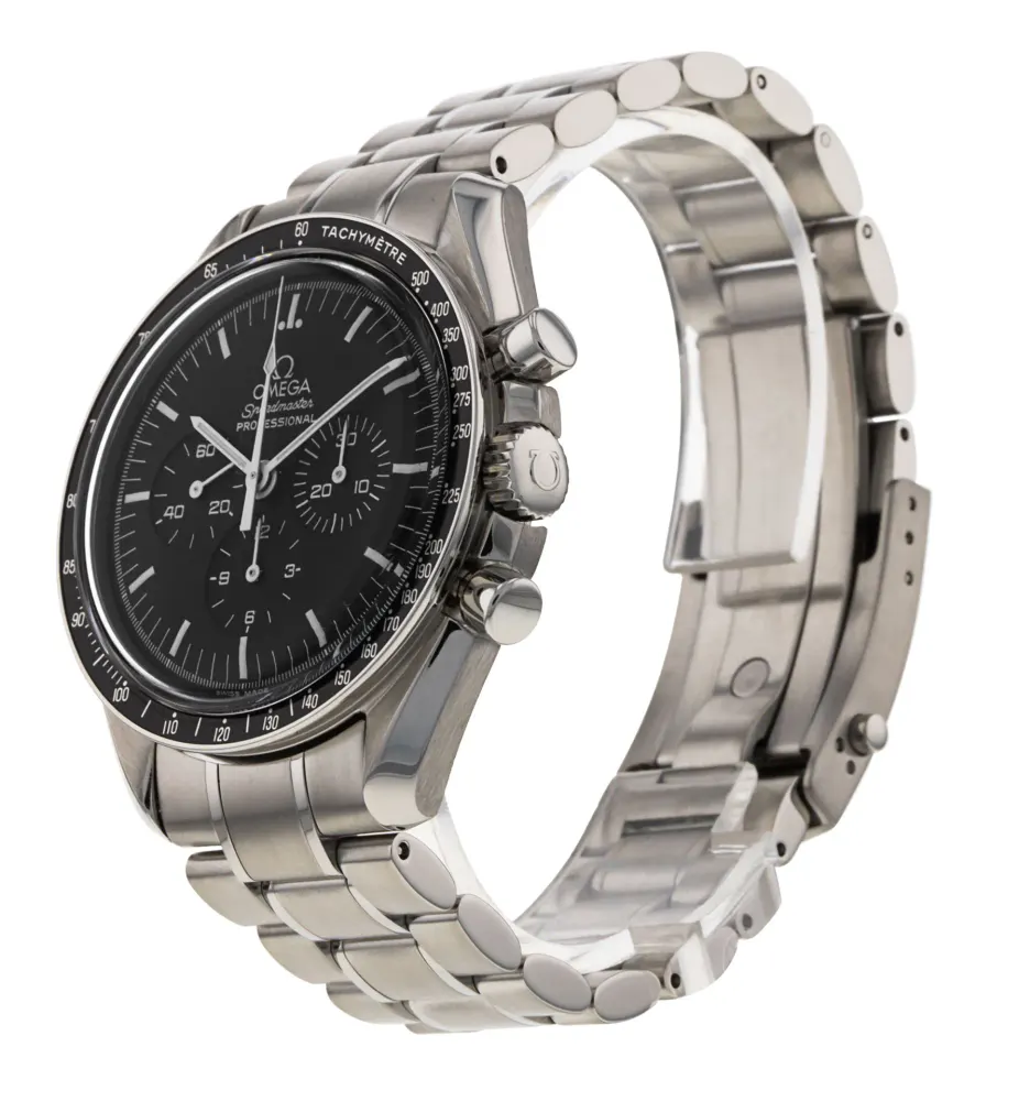 Omega Speedmaster Moonwatch 3570.50.00 — 2005 — Very good detail 2