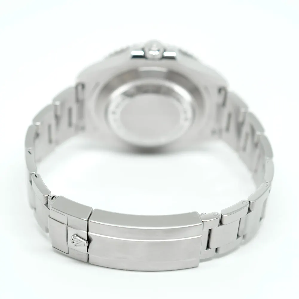 Rolex Sea-Dweller 126600 — 2023 — Excellent detail 3