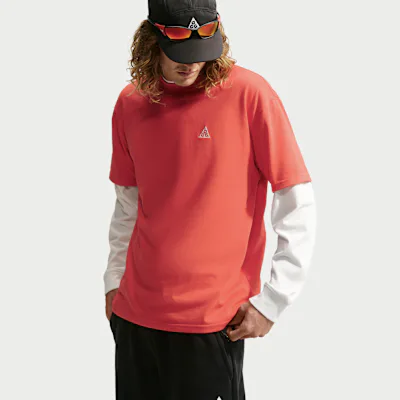 Nike ACG Short-Sleeve T-Shirt - Light Crimson