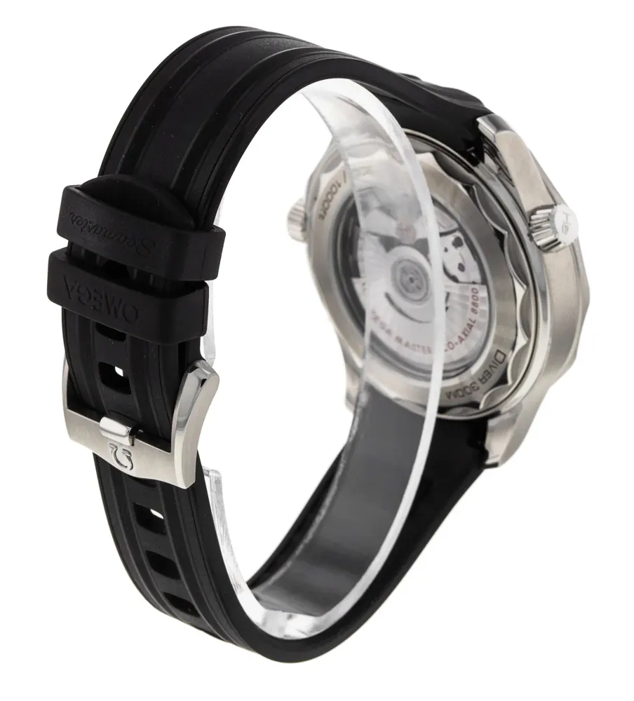 Omega Seamaster Diver 300m 210.32.42.20.04.001 — 2020 — Excellent detail 3