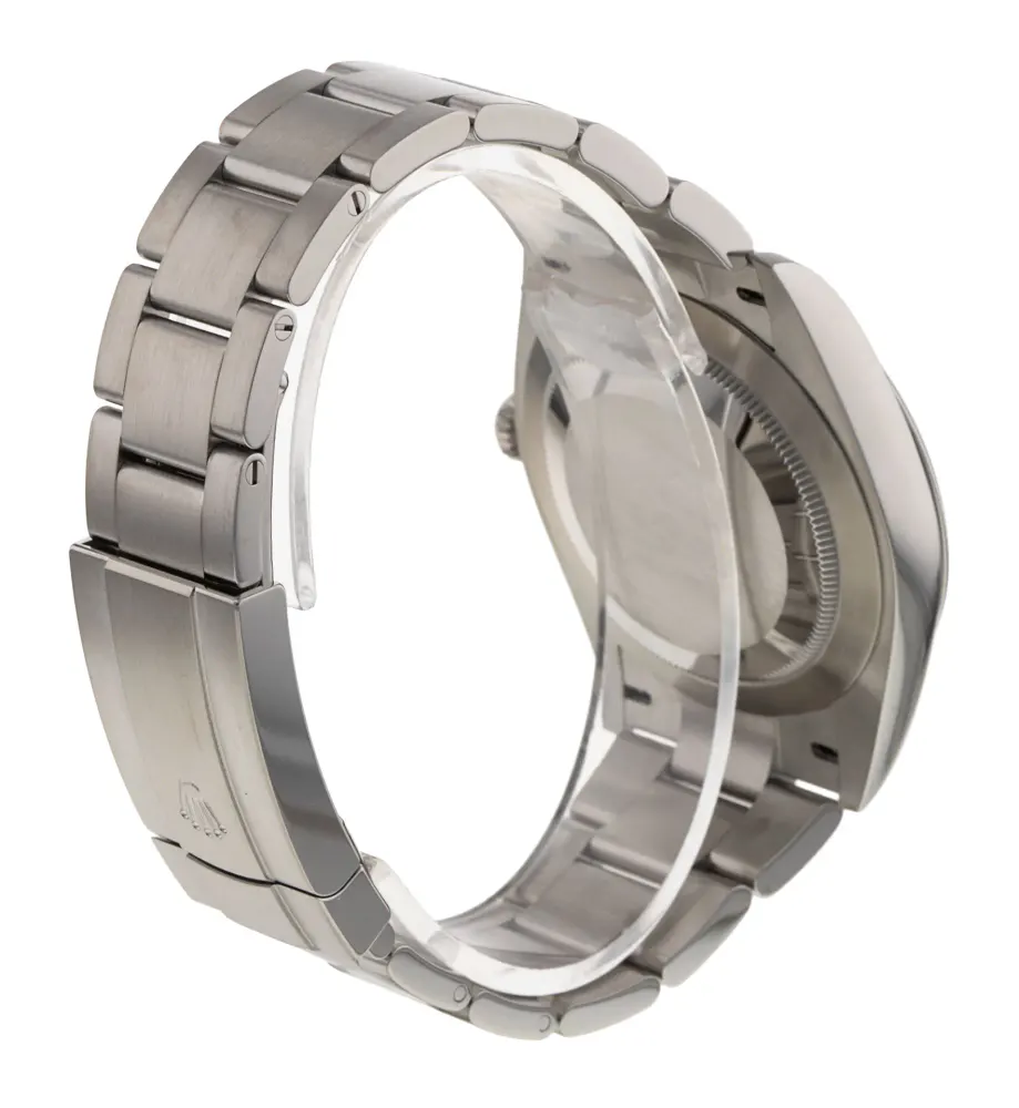 Rolex Oyster Perpetual 124300 — 2025 — Excellent detail 3
