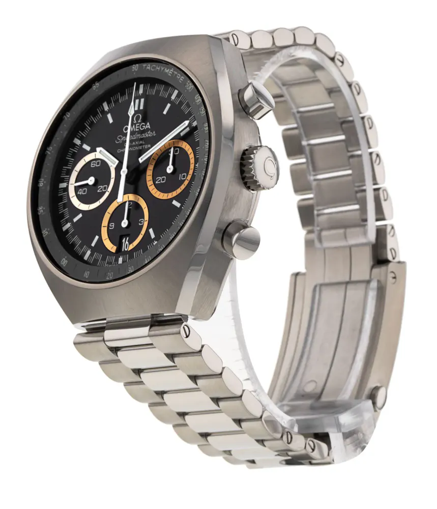 Omega Speedmaster MKII 522.10.43.50.01.001 — 2015 — Very good detail 2