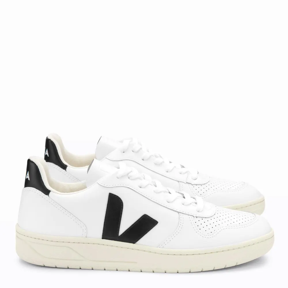 Veja V-10 in Ex White/Black, additional product view 3