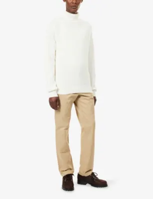 GANT Classic Regular-Fit Cotton Chinos - 32/32 detail 2