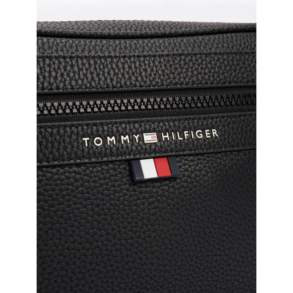Tommy Hilfiger Essential Reporter Cross-Body Bag detail 3