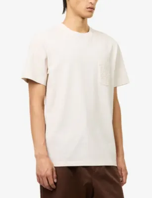 LOEWE Anagram Patch-Pocket Cotton T-Shirt detail 3