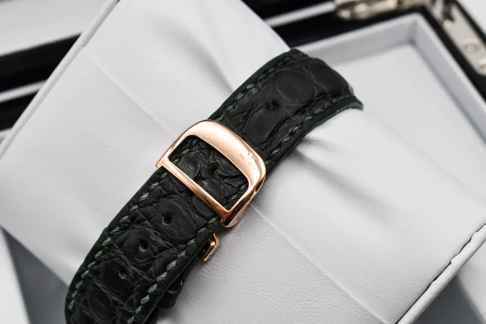 Jaeger-LeCoultre Reverso Grande Reserve 3012420 — 2011 — Excellent in Silver Guilloche Arabic, additional product view 3