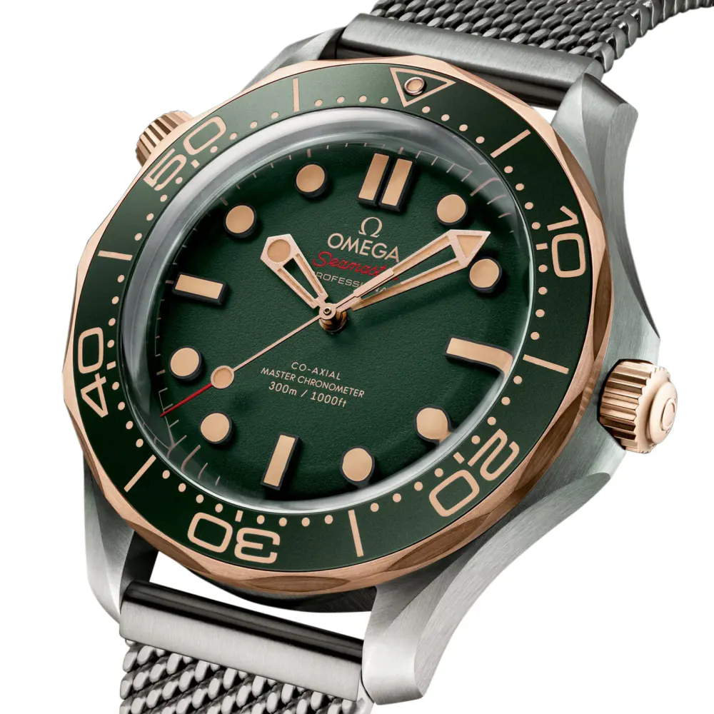 Omega Seamaster Diver 300M 42mm Titanium Mens Green Watch detail 2