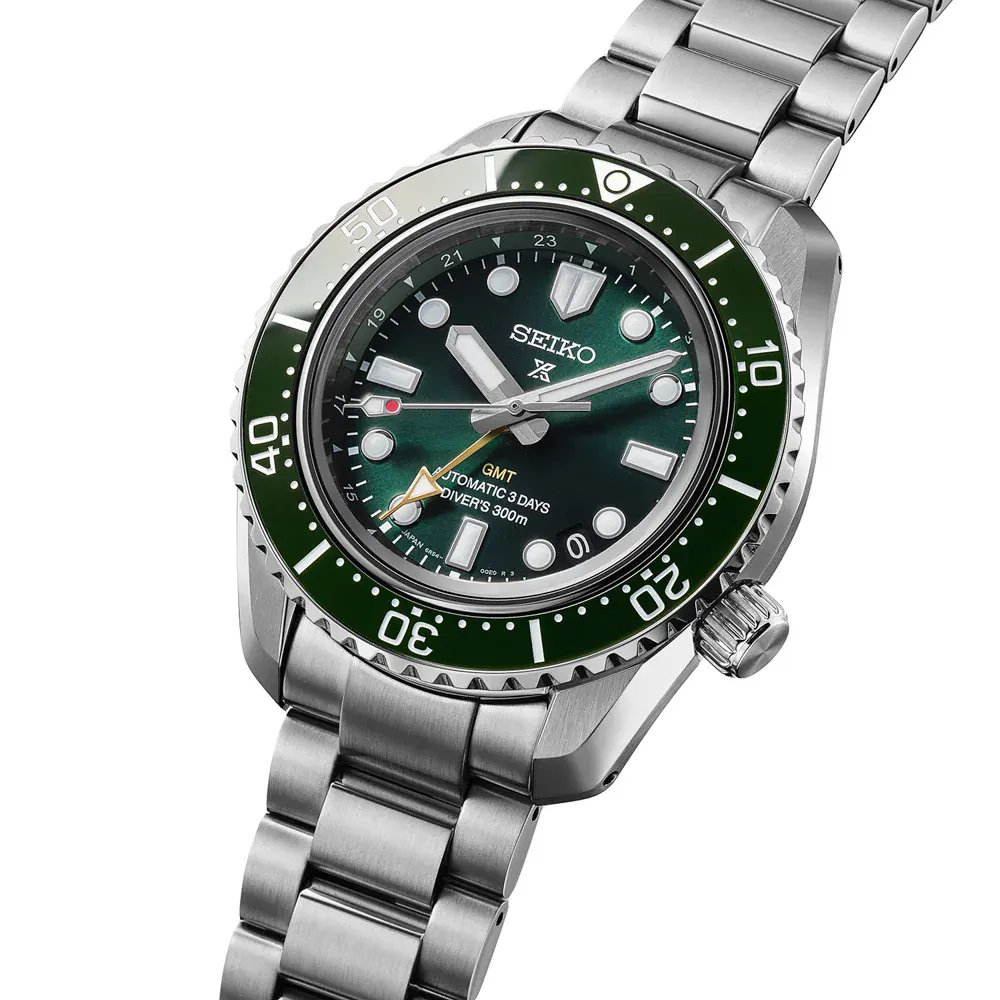 Seiko Prospex Diver's 1968 300M Heritage GMT 42mm Mens Watch Pacific Green detail 3