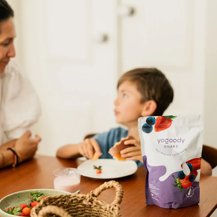 Yogoody Probiotic Yogurt Style Shake Wild Berries 450g, additional product view 2