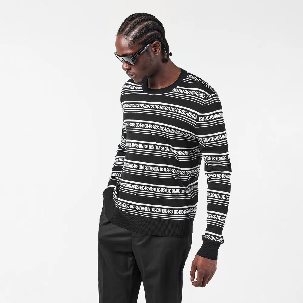 Dolce and Gabbana Men's Navy Blue Crew Neck Jumper detail 3