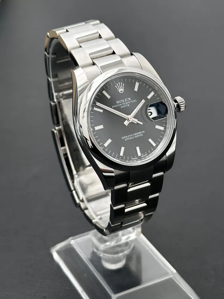 Rolex Oyster Perpetual Date 115200 — 2019 — Very good detail 2