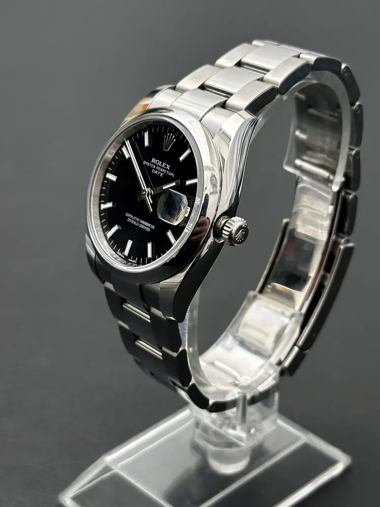 Rolex Oyster Perpetual Date 115200 — 2019 — Very good detail 3