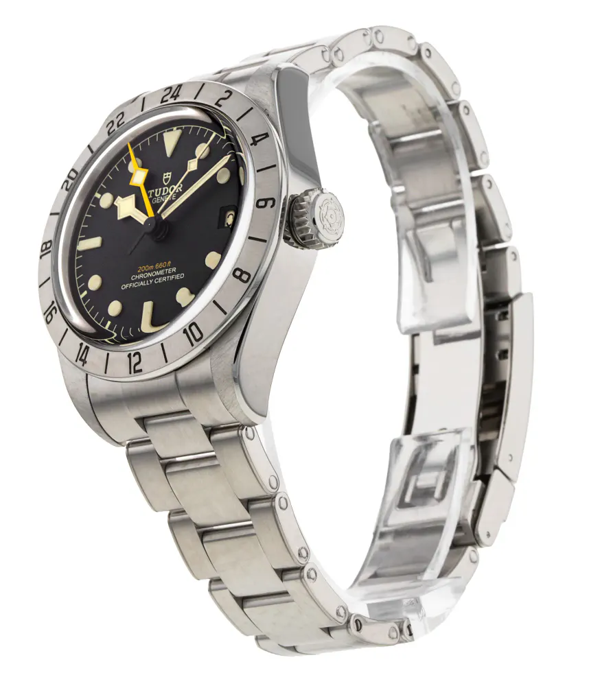 Tudor Black Bay Pro M79470-0001 — 2022 — Excellent detail 2
