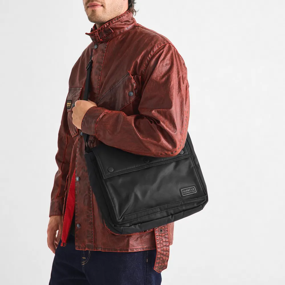 Barbour International Daleson Messenger Bag detail 3