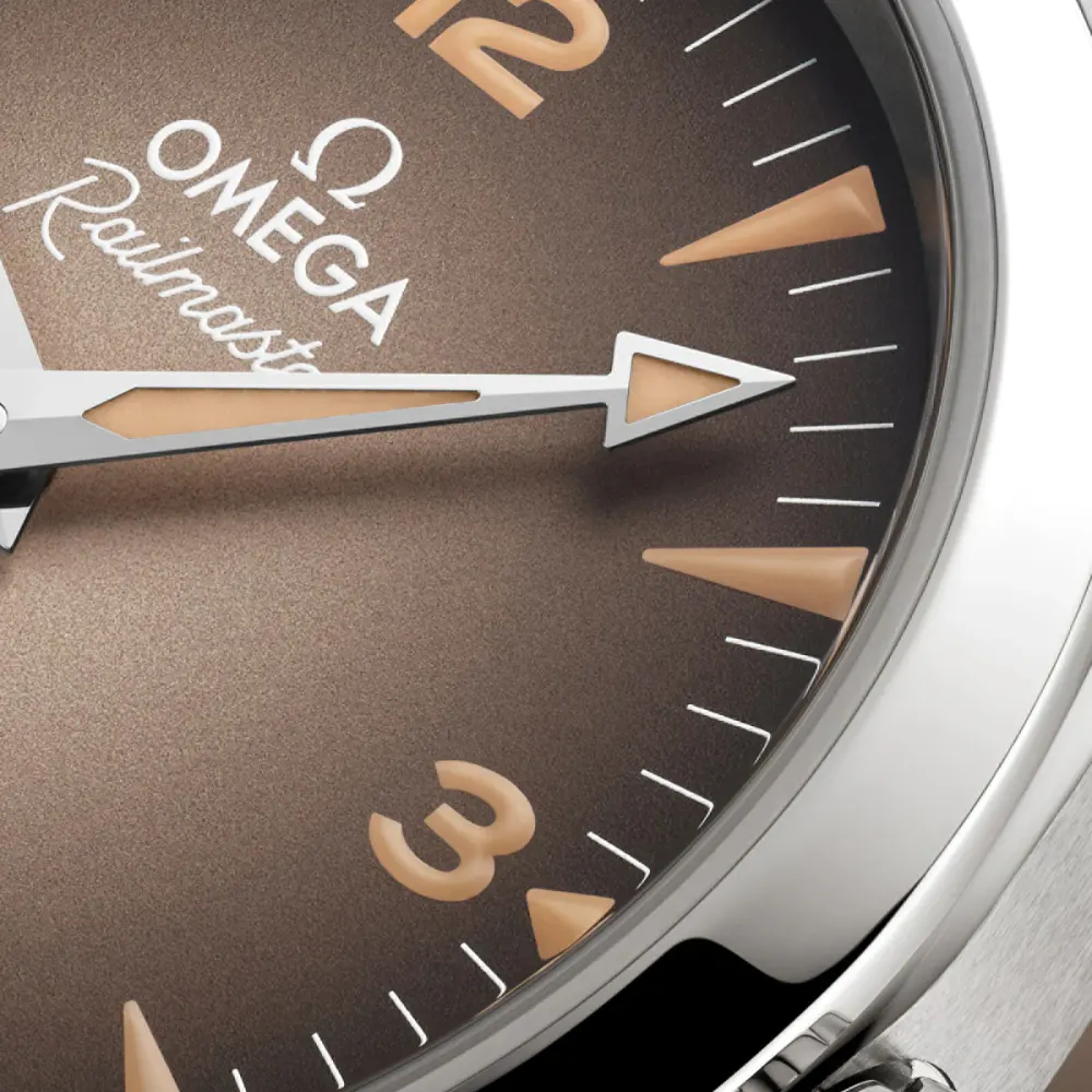 Omega Seamaster Railmaster 38mm Mens Watch Brown detail 3